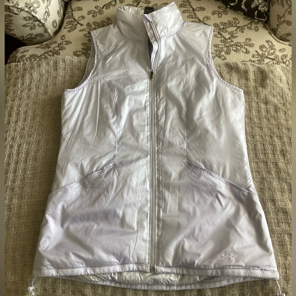 Women’s Under Armour Primaloft Infared Light Purple Vest Size Small EUC